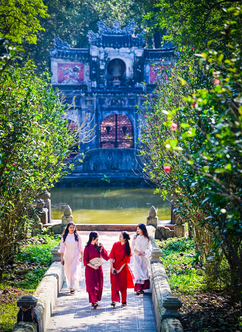 Start your e-visa-prepared journey with Vietnam’s vibrant glow